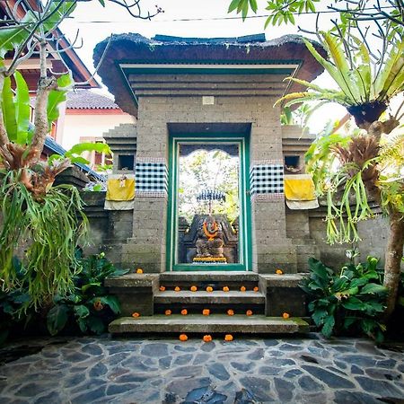 Flamboyant Villa Ubud Bagian luar foto