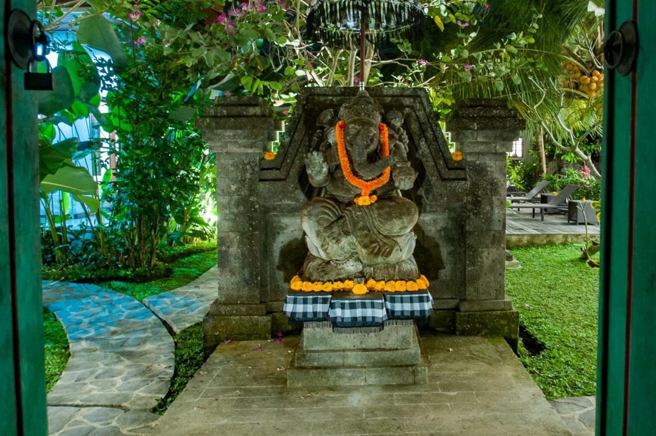 Flamboyant Villa Ubud Bagian luar foto