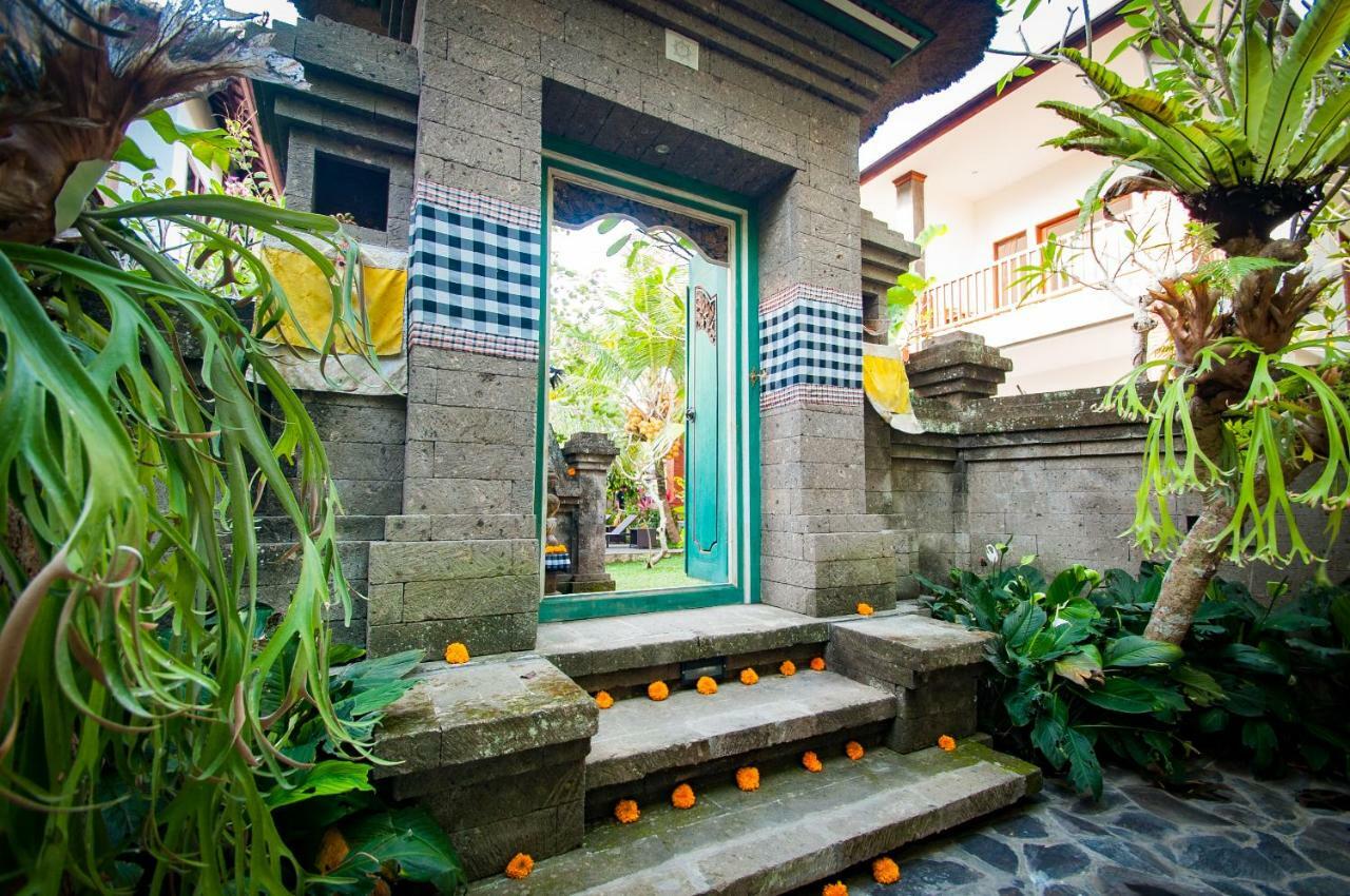 Flamboyant Villa Ubud Bagian luar foto