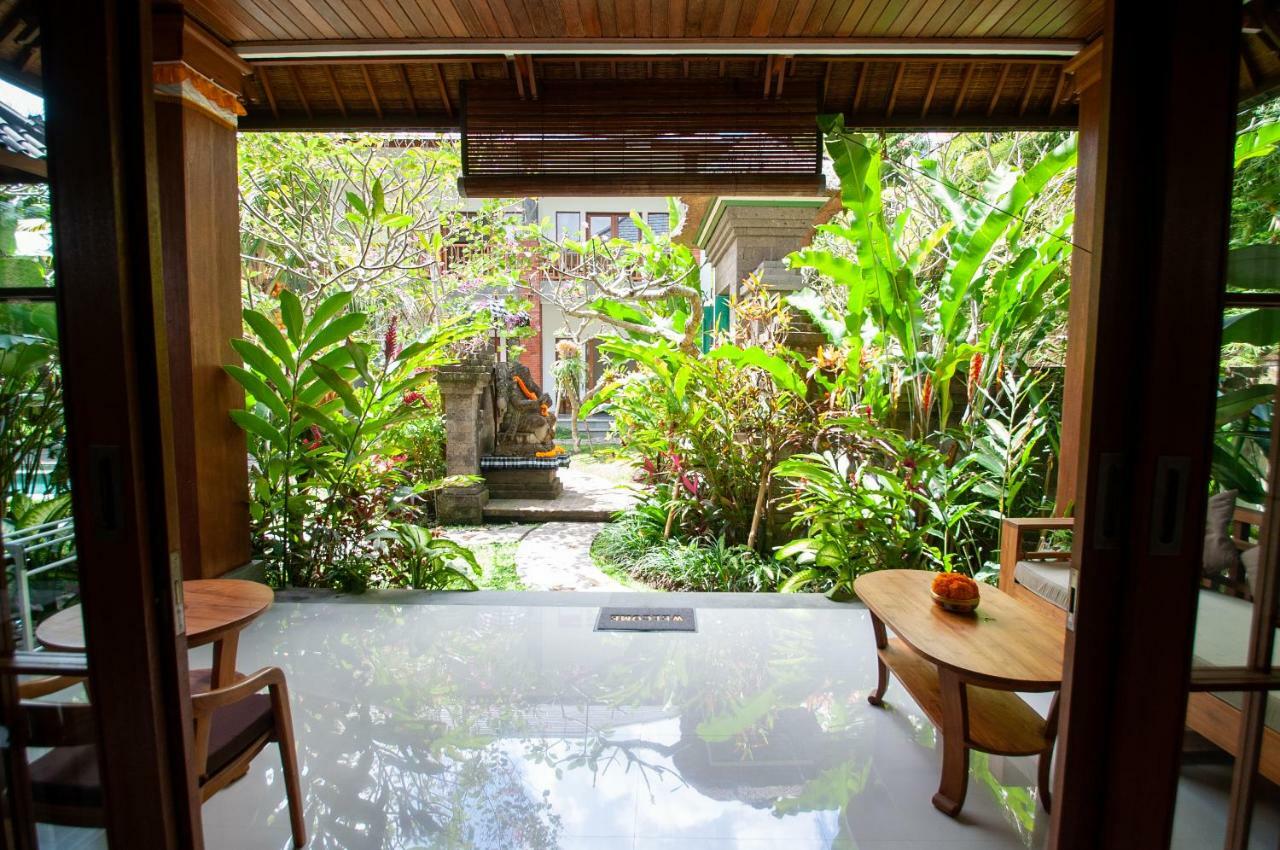 Flamboyant Villa Ubud Bagian luar foto