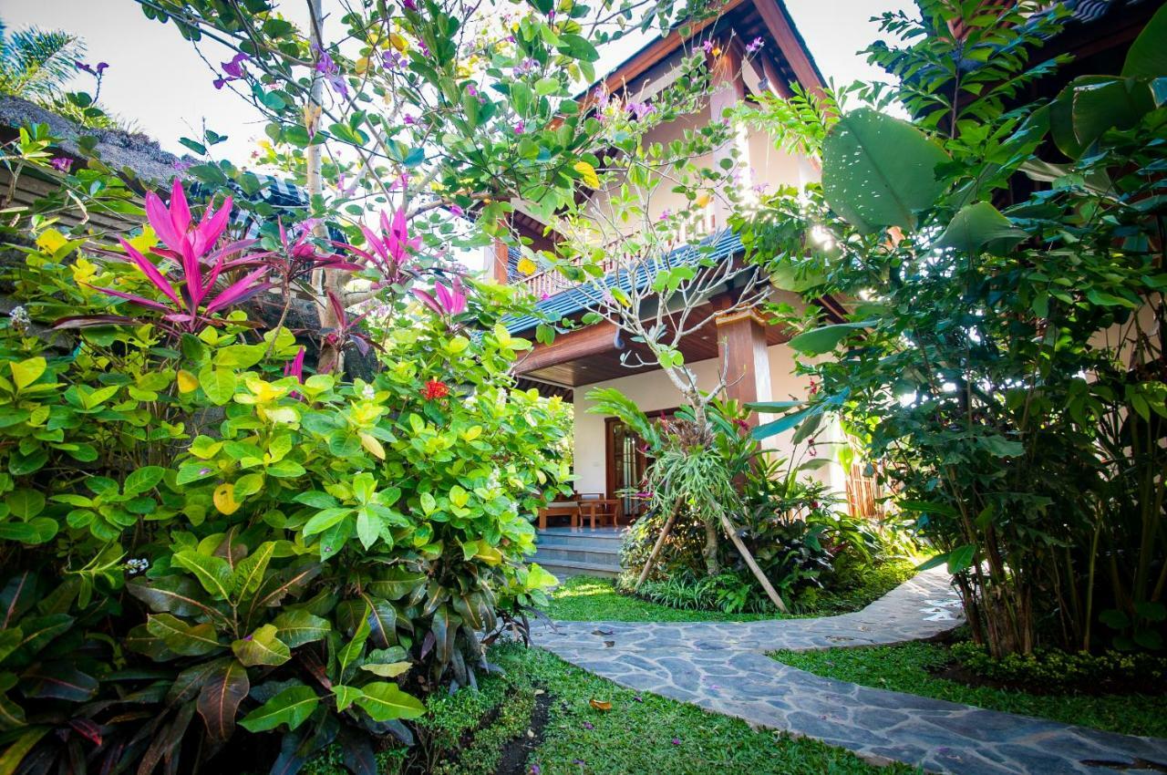 Flamboyant Villa Ubud Bagian luar foto